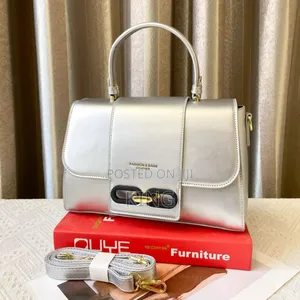 Serene Fashion Leather Handbag
