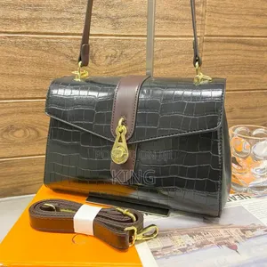 Genial Lock Buckle Handbag