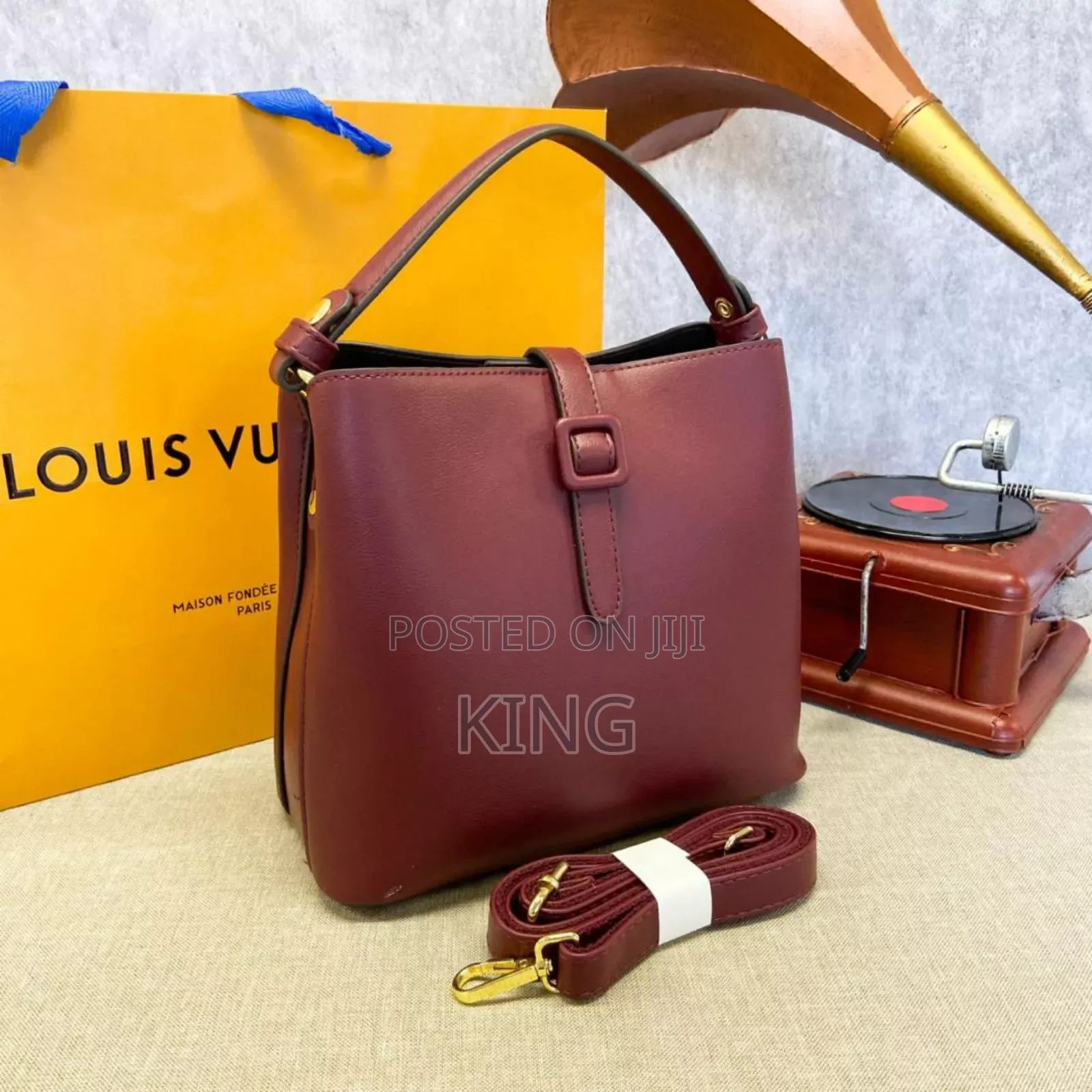 Elated Louise Vuitton Shoulder Bag