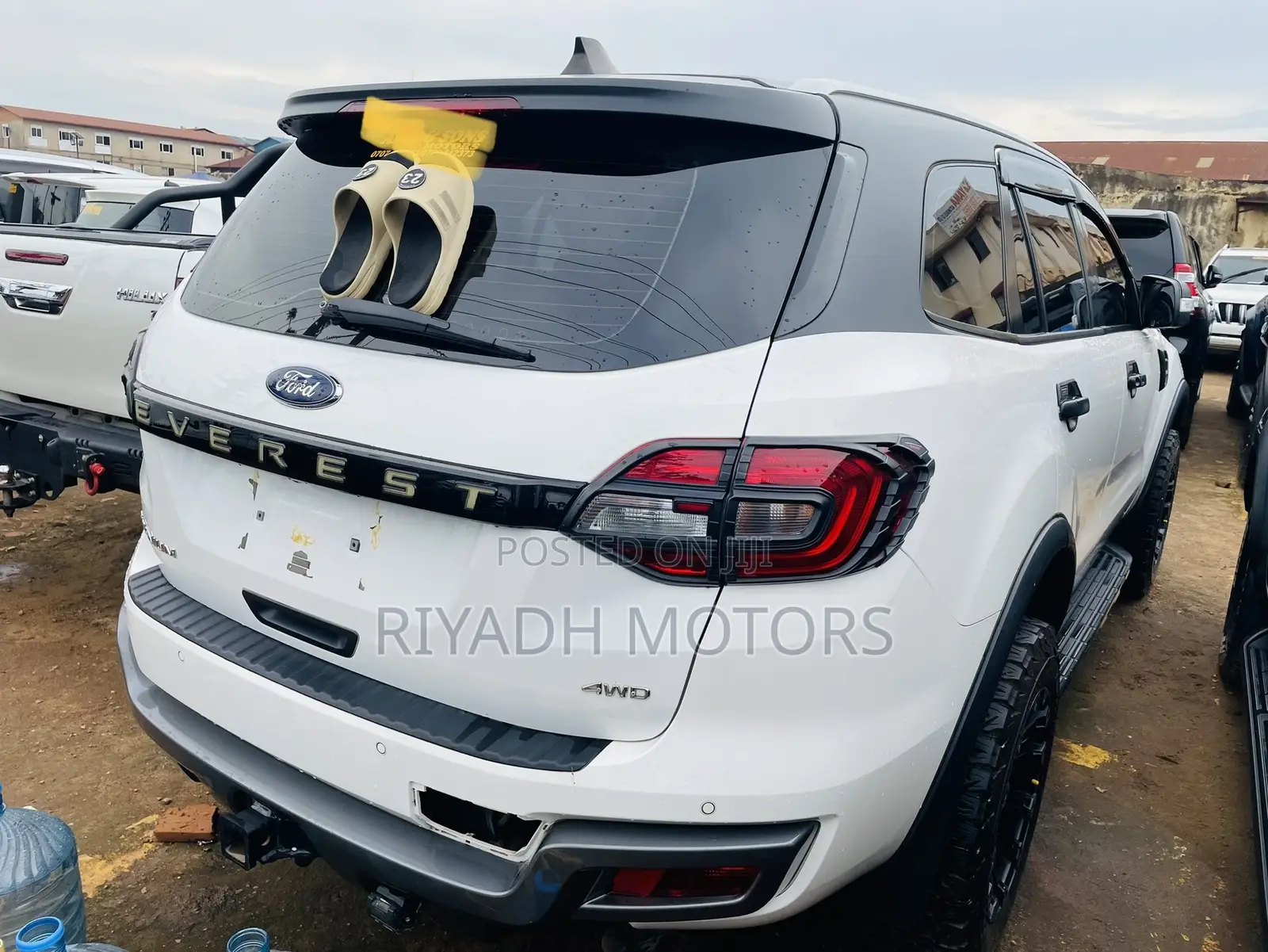 Ford Everest 2018 White