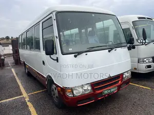 Mitsubishi Fuso Rosa 2013 White