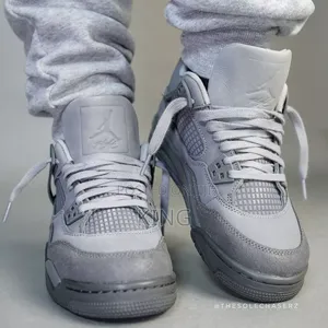 Capable Air Jordan 4 Retro SE Wet Cement