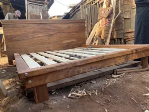 Floating Mugavu Bed