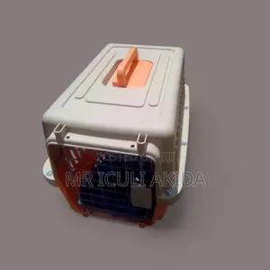 Plastic Medium Size Pet/Dog Transportation Cage Box