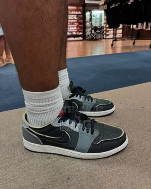 Iconic Air Jordan 1 Retro Low OG Men's EX