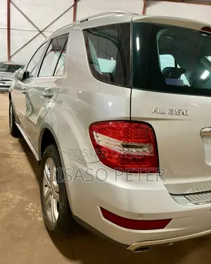 Mercedes-Benz M Class 2009 Silver