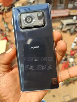 Sharp Aquos R6 128 GB Black