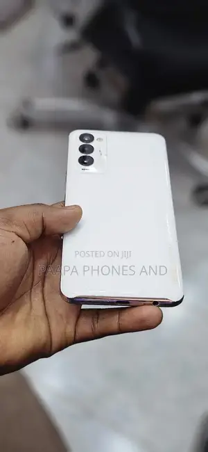 Tecno Camon 18 P 128 GB White