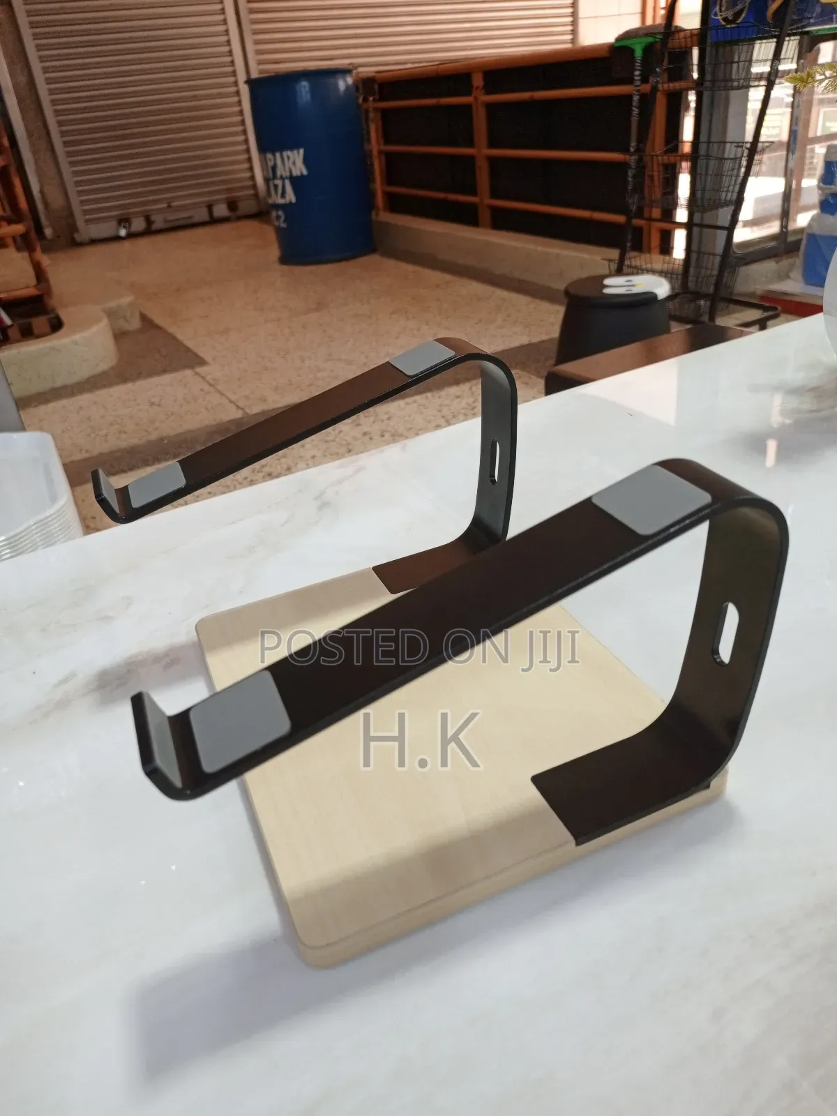 G1 Portable Laptop Stand