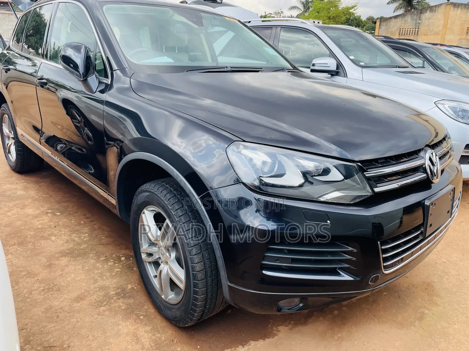 Volkswagen Touareg 2012 Black