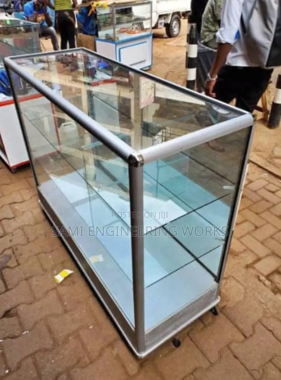 Aluminum Display Showcase