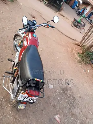Bajaj Boxer 2021 Red