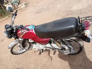Bajaj Boxer 2021 Red