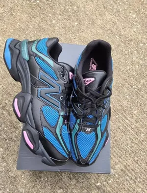 Urbane New Balance 9060 Agate Blue Sneakers