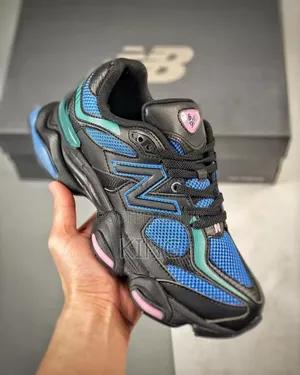 Solid New Balance 9060 Agate Blue Sneakers