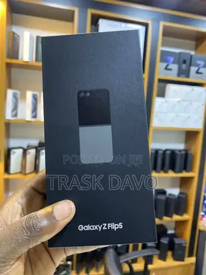 New Samsung Galaxy Z Flip 5 256 GB Black