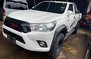 Toyota Hilux 2016 White