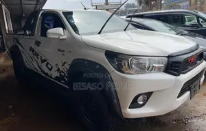 Toyota Hilux 2016 White
