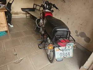 Bajaj Boxer 2024 Red