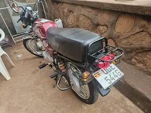 Bajaj Boxer 2024 Red