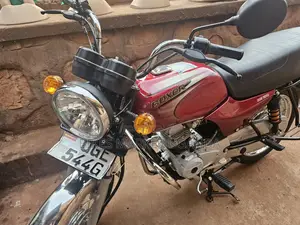 Bajaj Boxer 2024 Red