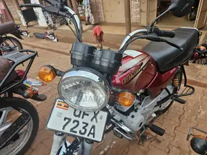 Bajaj Boxer 2023 Red