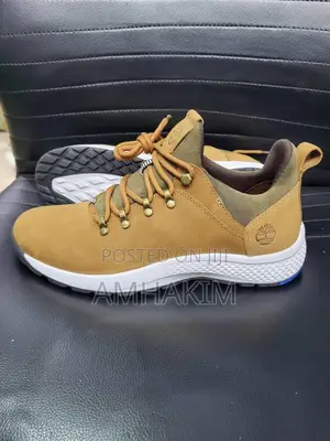 Men’S Classic Timberland Sneaker in Stock