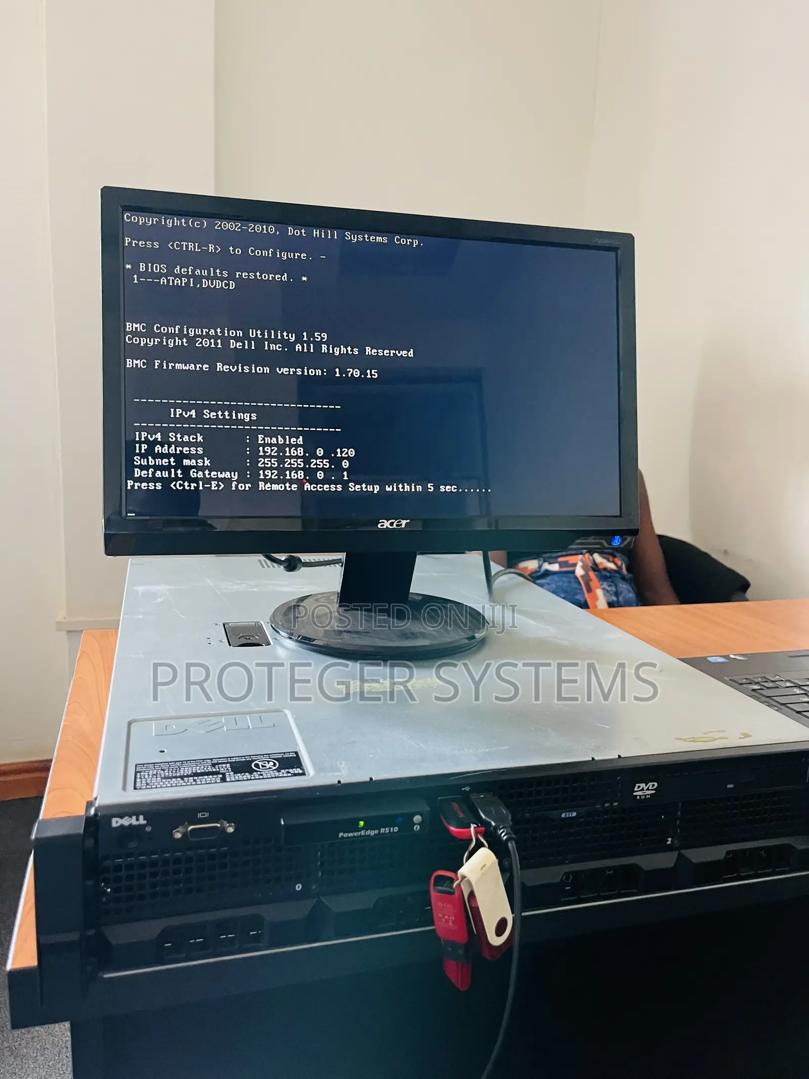 Server Dell PowerEdge R540 32GB Intel Xeon HDD+SSD 2T
