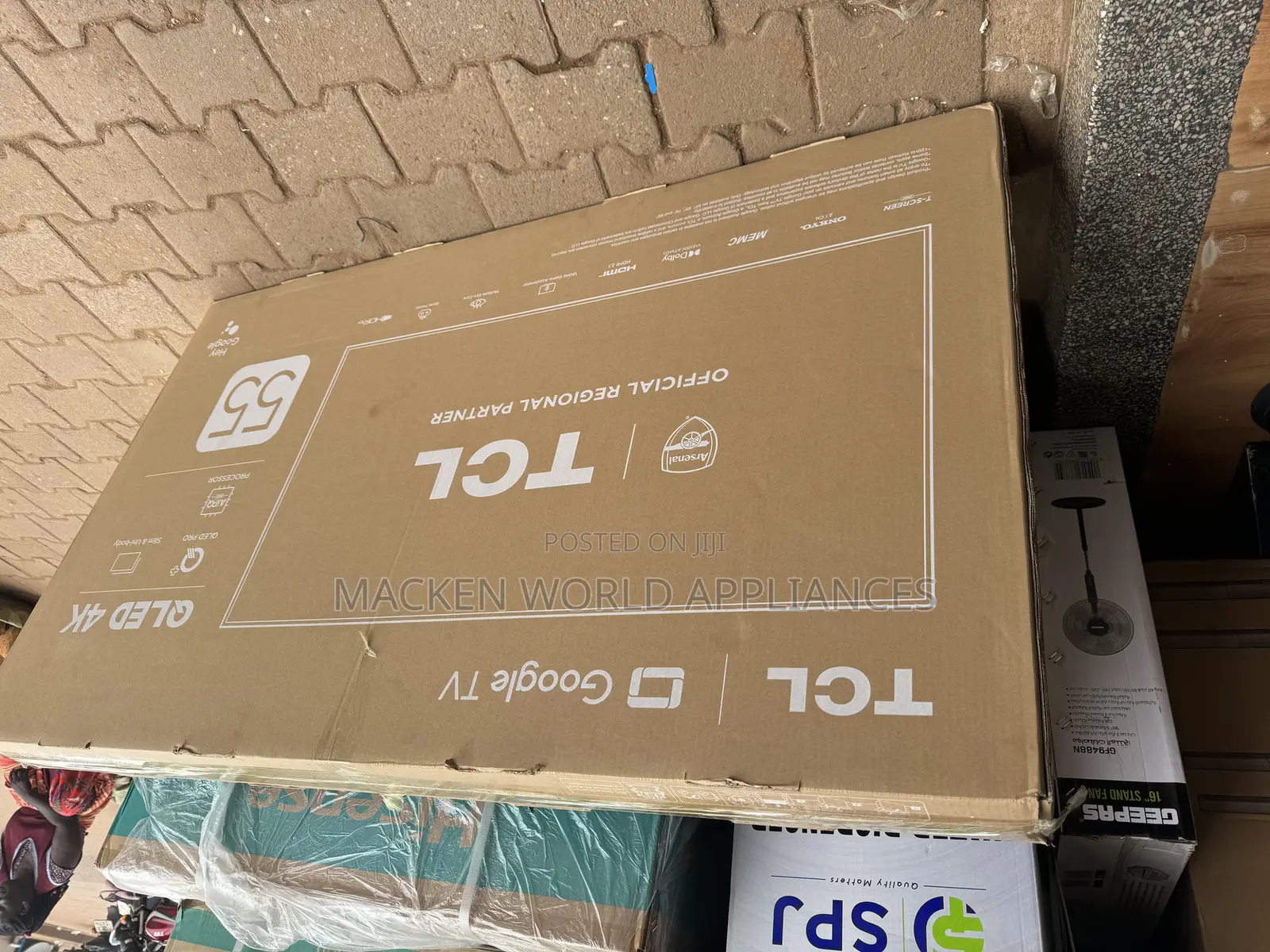 TCL 55 Smart Qled Quantum Dot Tv New on Promotion