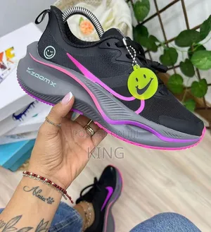 Nike Zoomx Smiley Running Sneakers