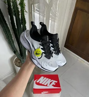Nike Zoomx Smiley Running Sneakers