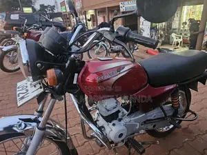 Bajaj Boxer 2023 Red