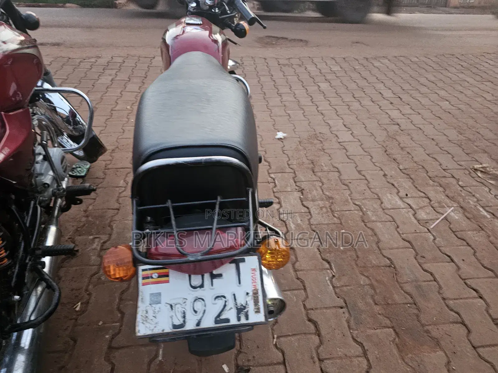 Bajaj Boxer 2023 Red