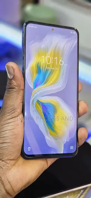 Tecno Camon 18 Premier 256 GB Silver