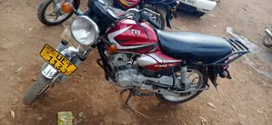 TVS HLX 125 2021 Red