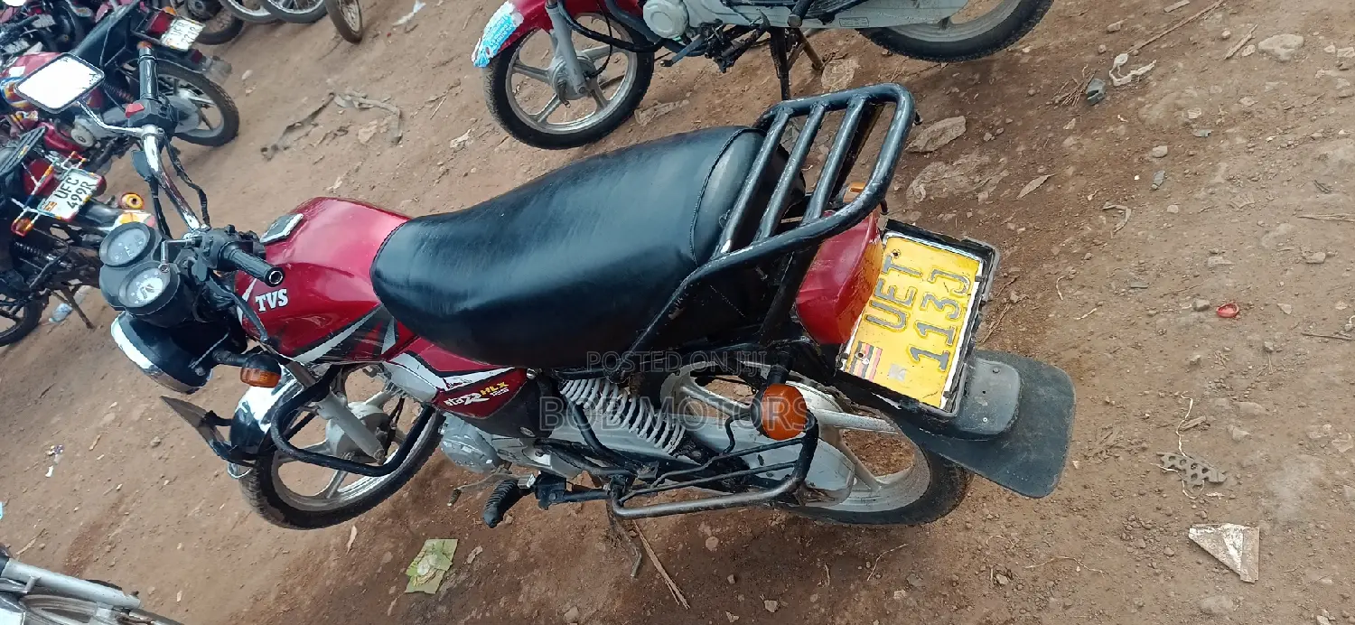 TVS HLX 125 2021 Red