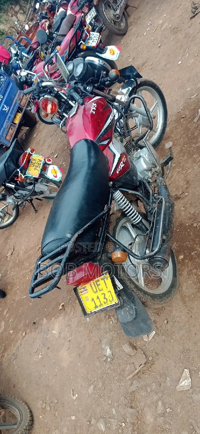 TVS HLX 125 2021 Red