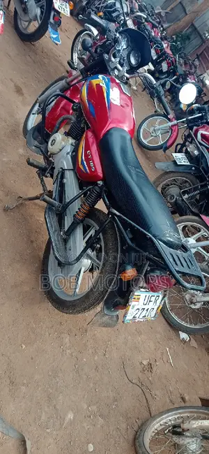 Bajaj CT 110X 2021 Red