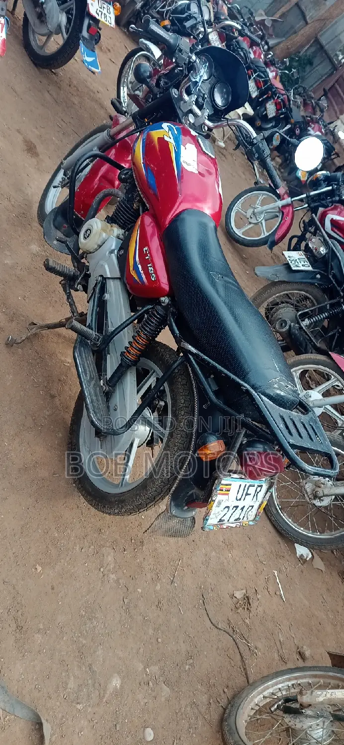 Bajaj CT 110X 2021 Red