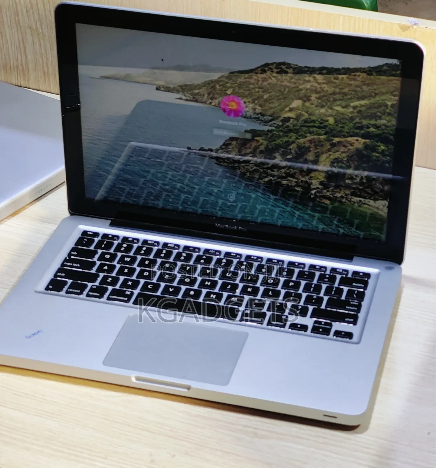 Laptop Apple MacBook Pro 8GB Intel Core I5 HDD+SSD 500GB