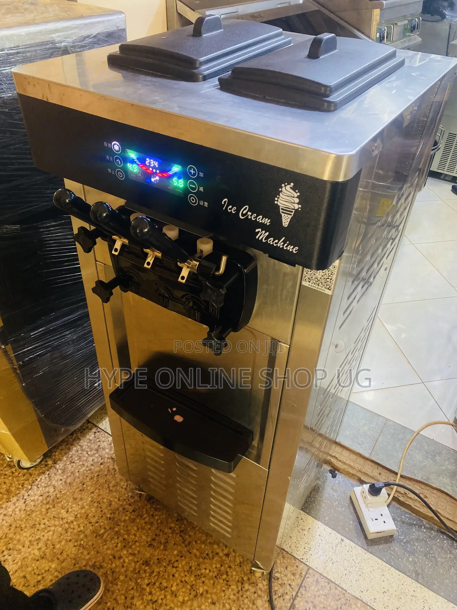 Fresh Brandnew Icecream Machine