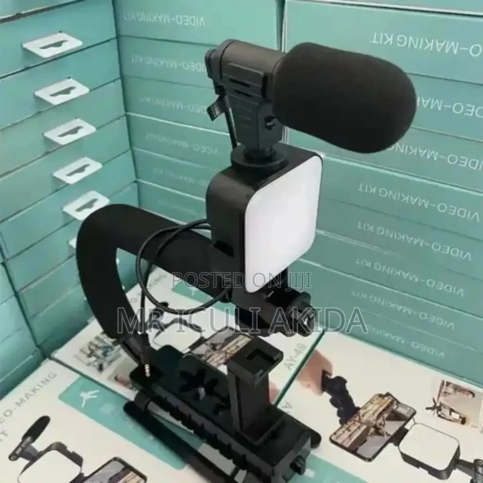 Hand Vlog Camera/Phone Remote Microphone Video Making Kit