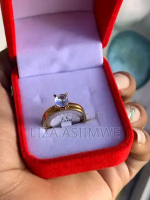 Gold Engagement Rings