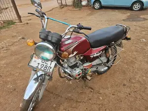 Bajaj Boxer 2018 Red