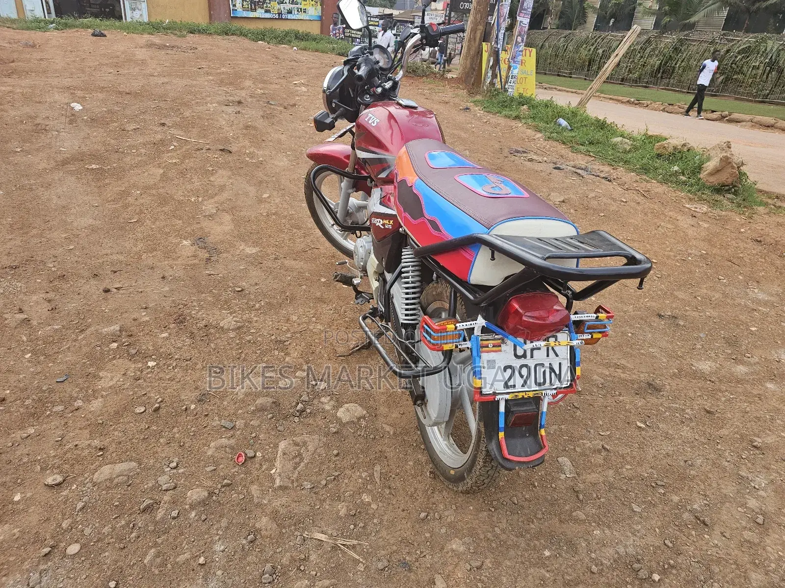 TVS HLX 125 2023 Red