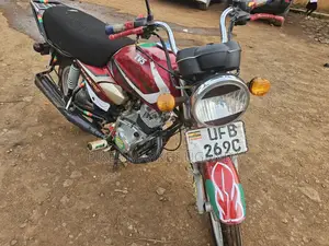 TVS HLX 125 2019 Red