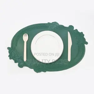 Placemats Set of 6 Table Mats Washable PVC Table Place Mats