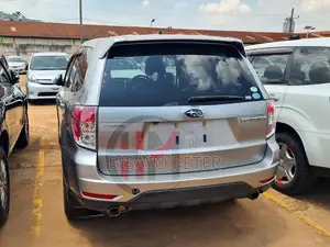 Subaru Forester 2011 Gray