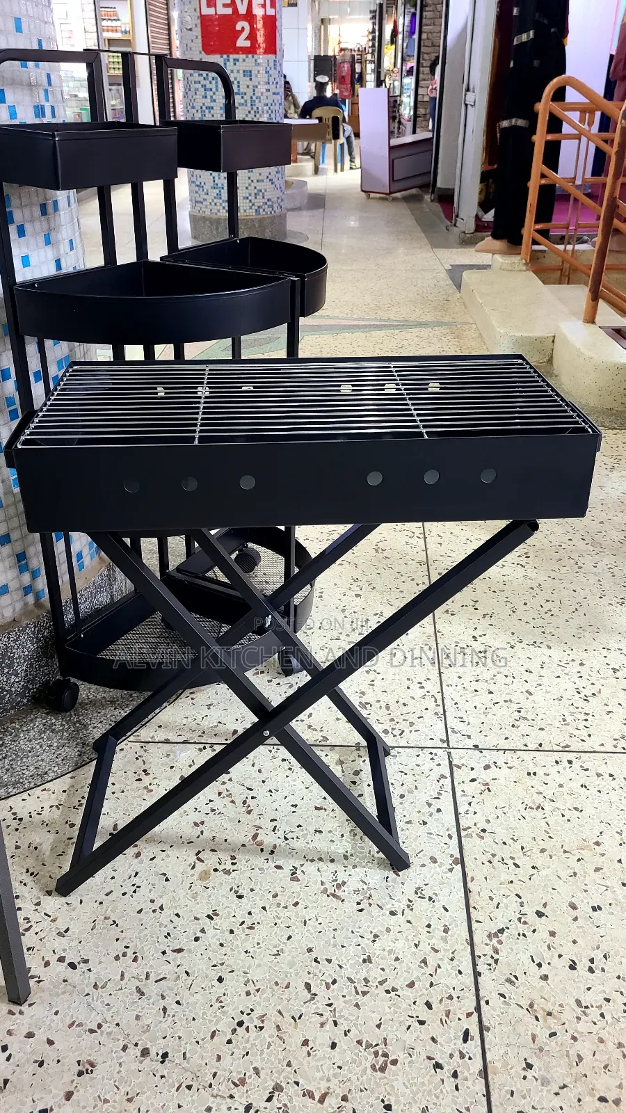 Barbeque Grill With Foldable Legs