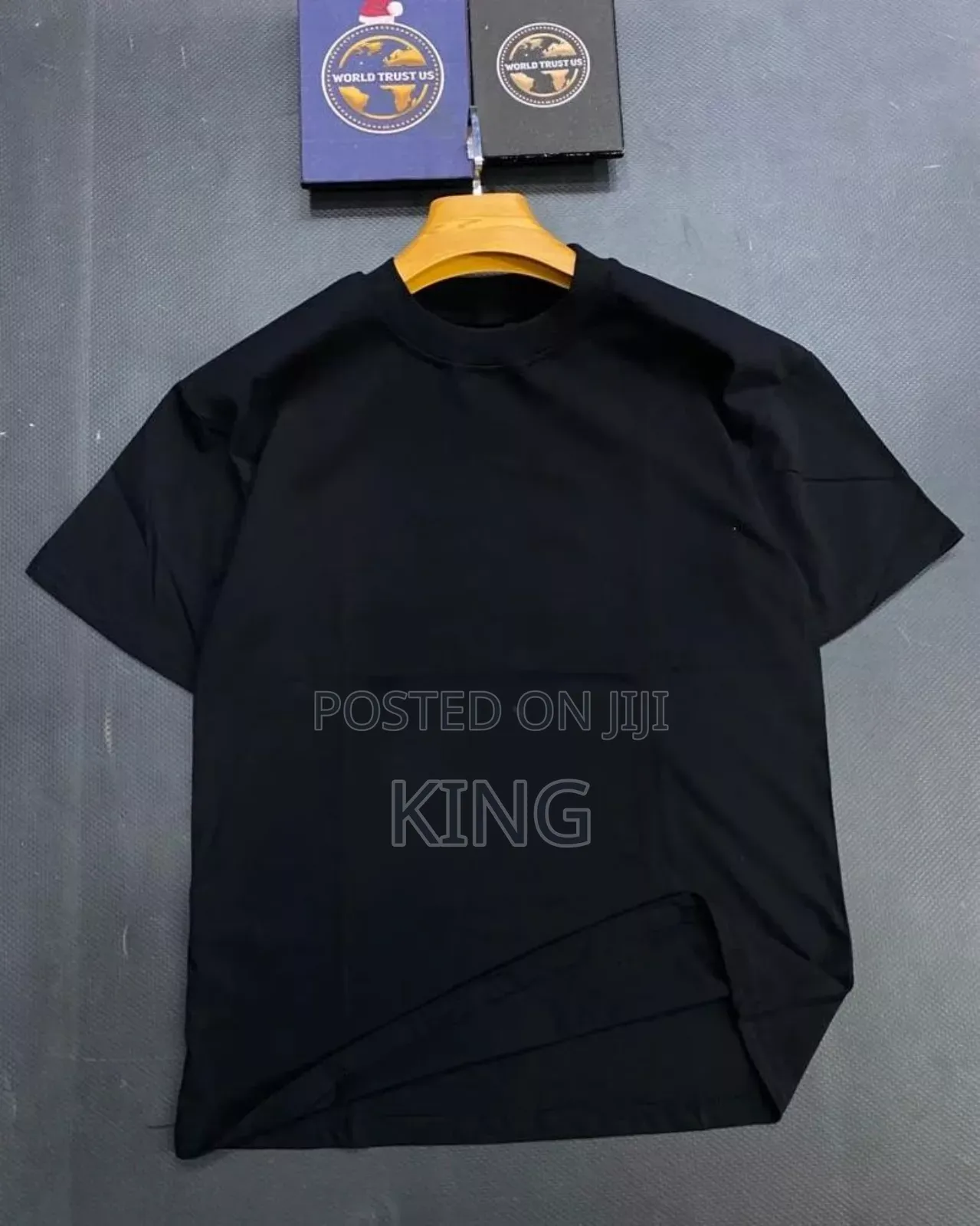 Mellow Men Round Collar T-shirt